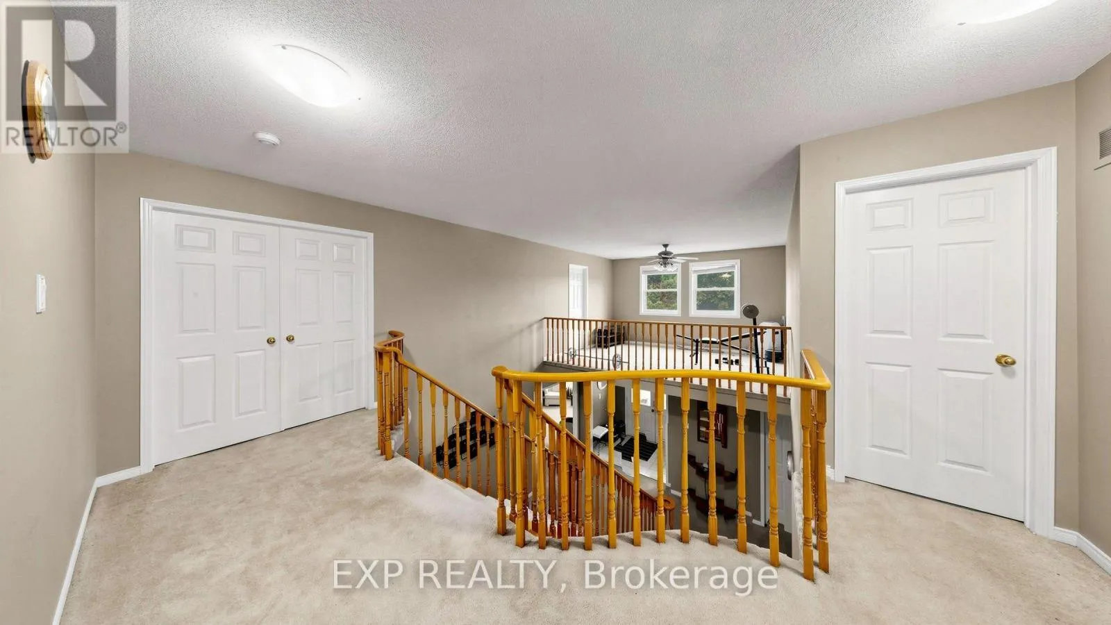 28 HURLBUT PLACE