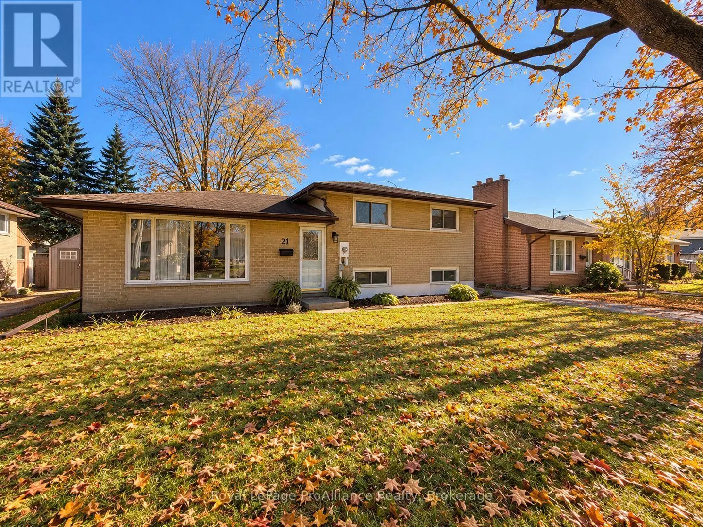 21 LAMBERT DRIVE