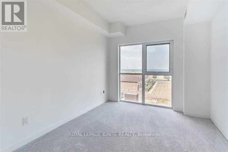 417 - 550 NORTH SERVICE ROAD