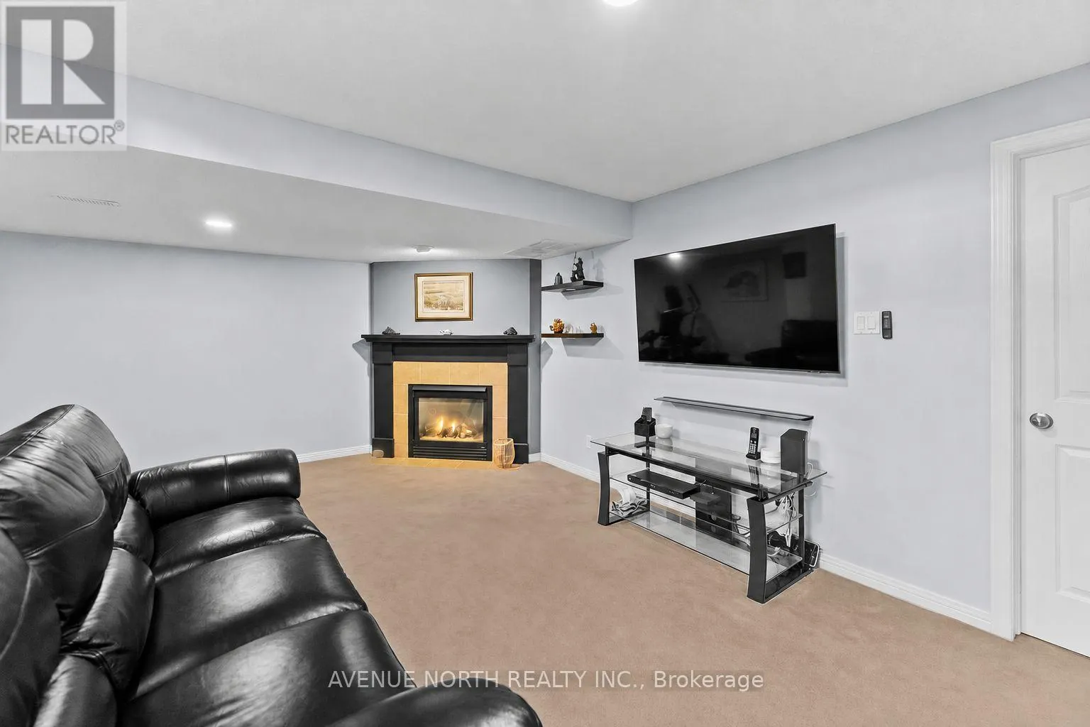 541 WILD SHORE CRESCENT