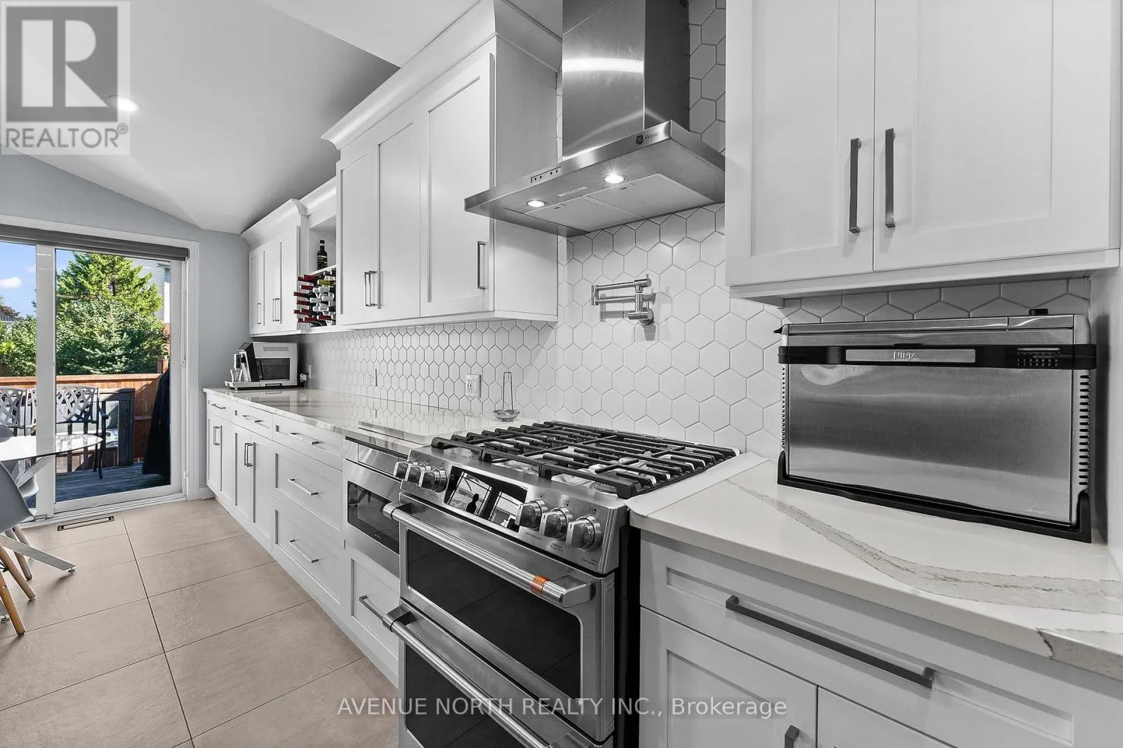 541 WILD SHORE CRESCENT