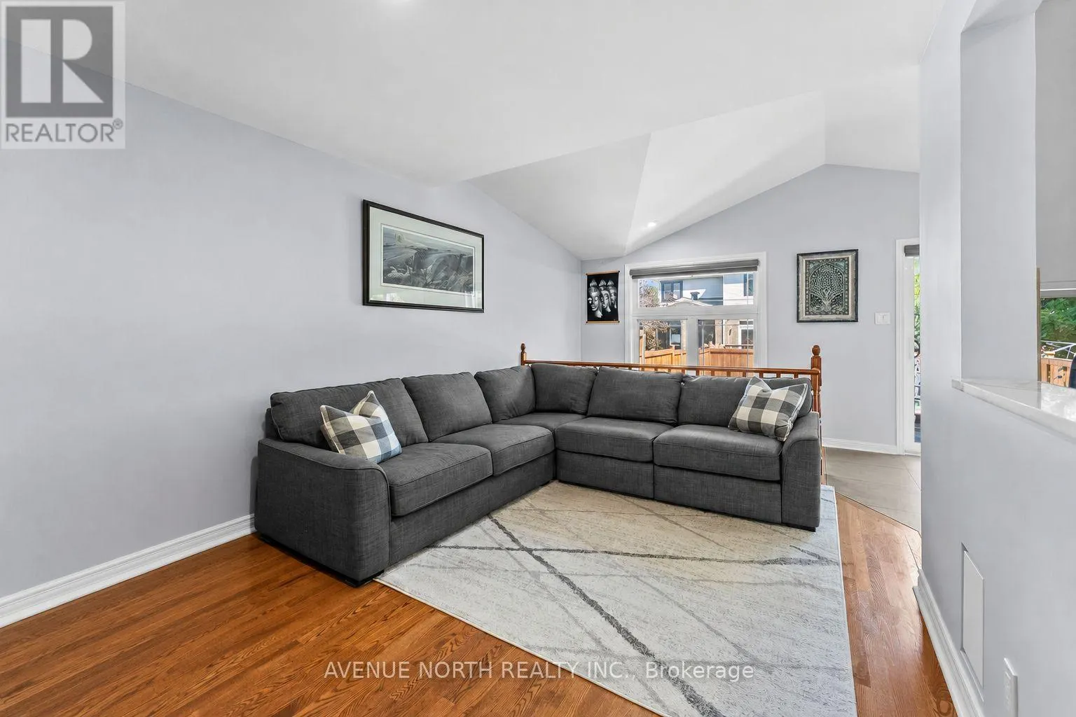 541 WILD SHORE CRESCENT
