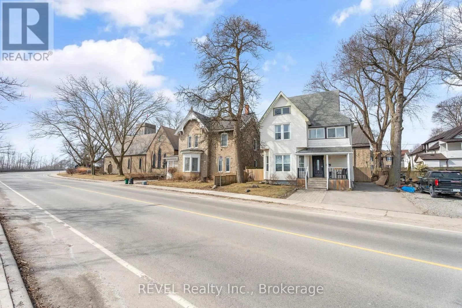 4755 RIVER ROAD