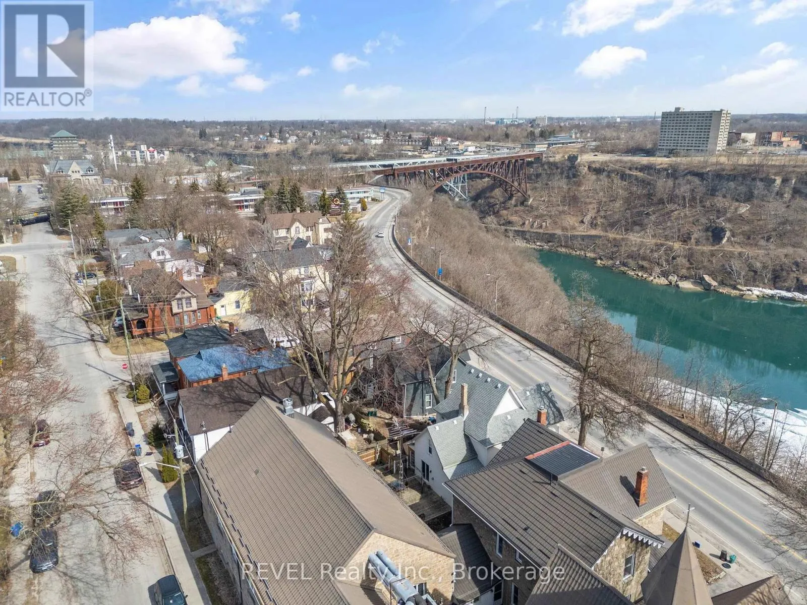 4755 RIVER ROAD