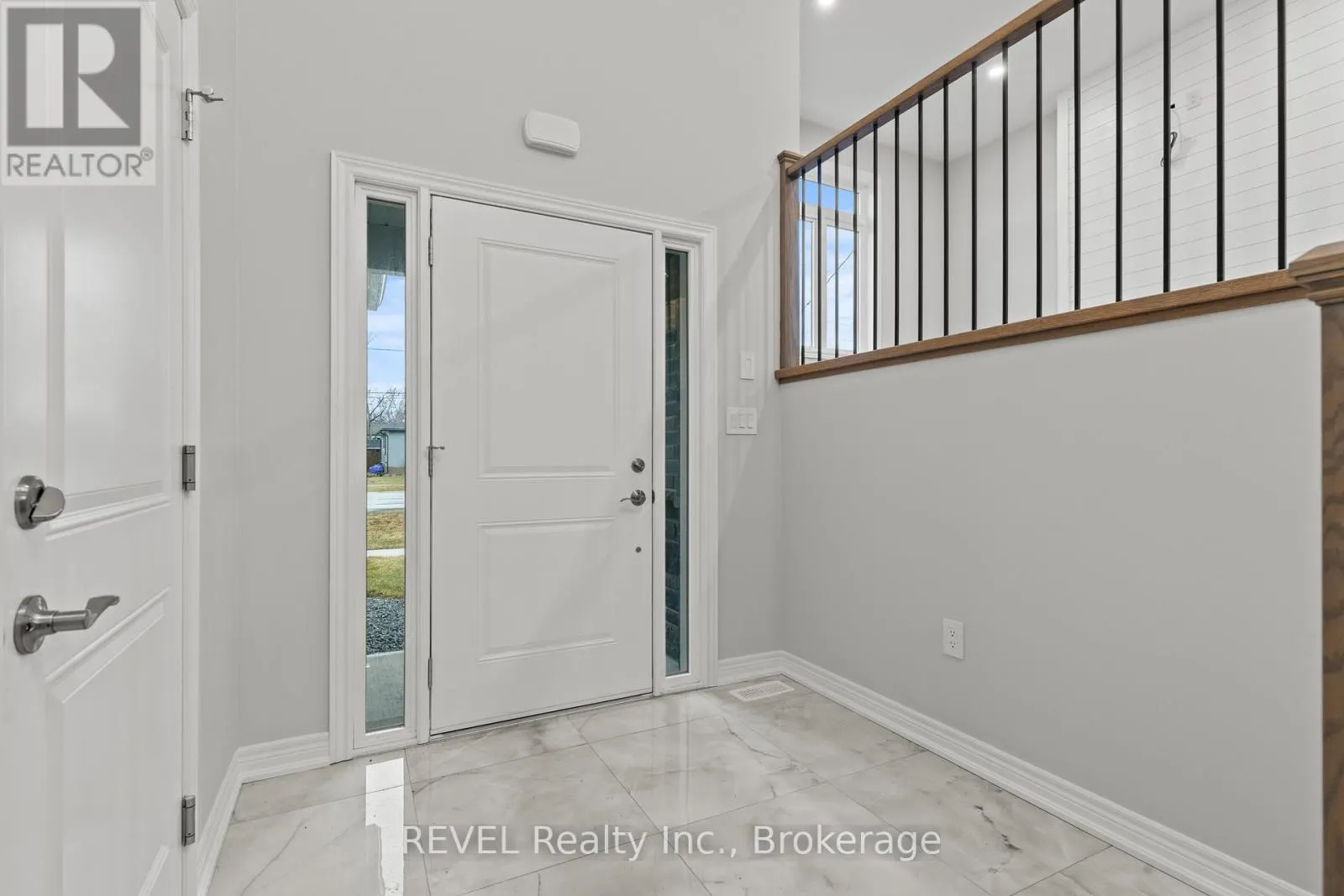 735 DOMINION ROAD