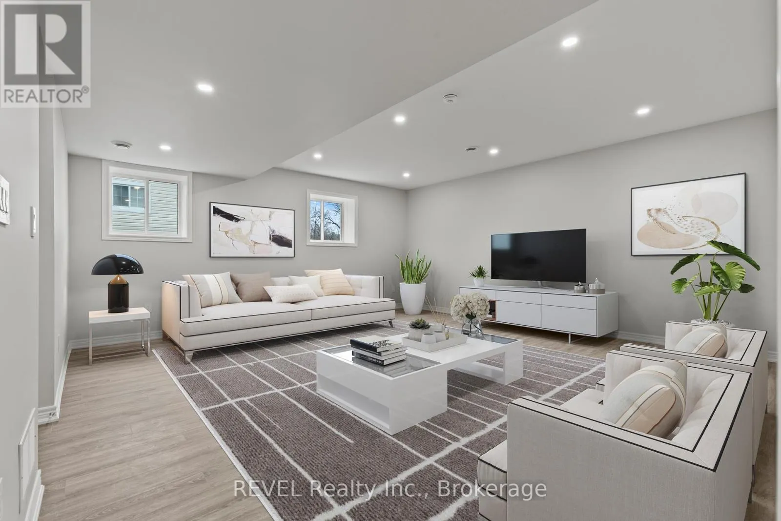 735 DOMINION ROAD