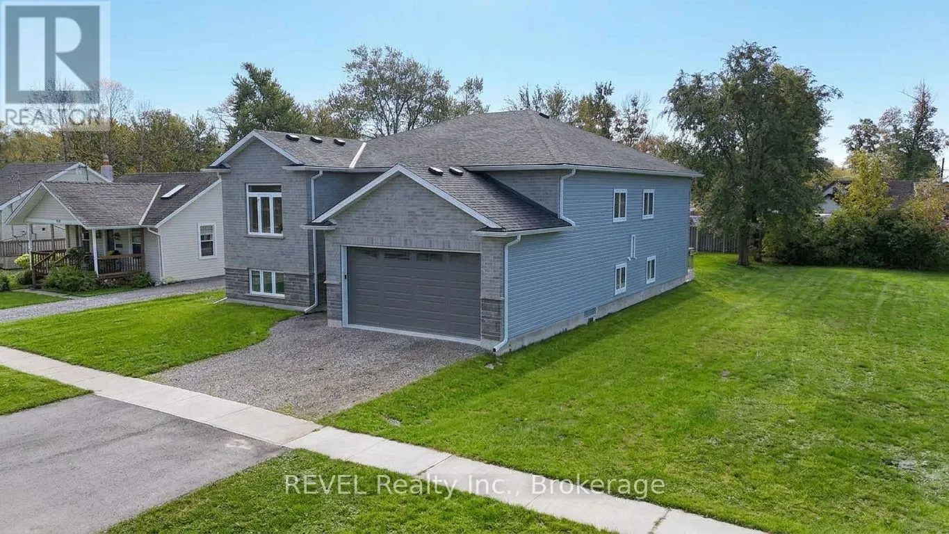 735 DOMINION ROAD