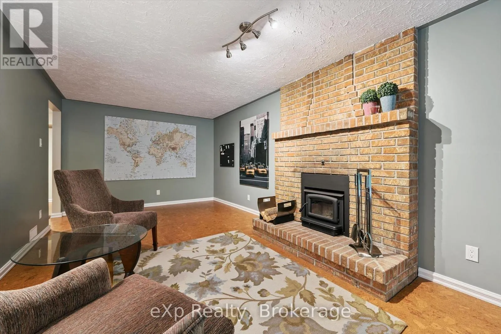 81 SABRINA CRESCENT