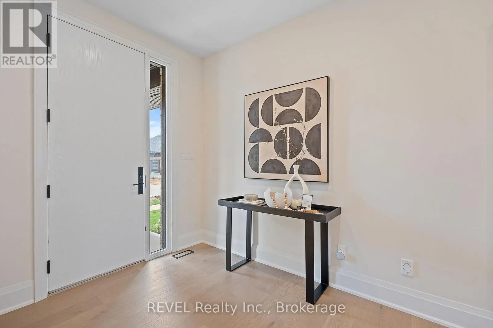 11 ACCURSI CRESCENT