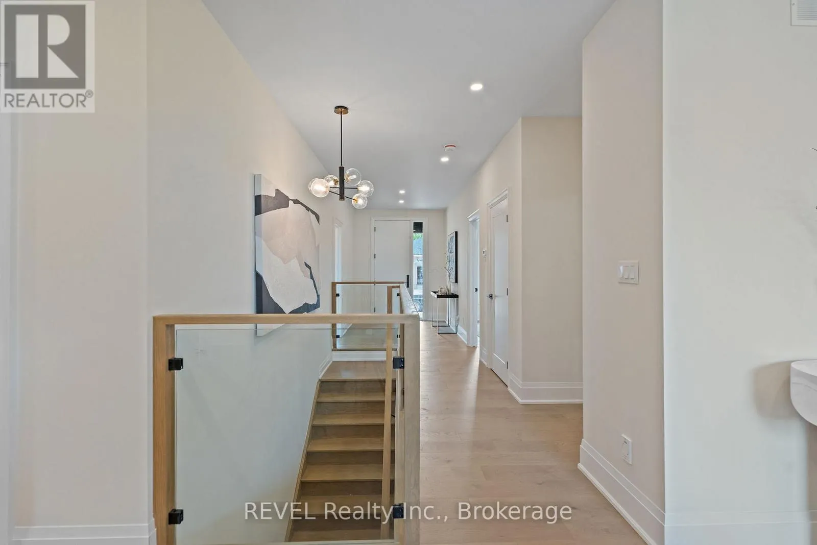 11 ACCURSI CRESCENT