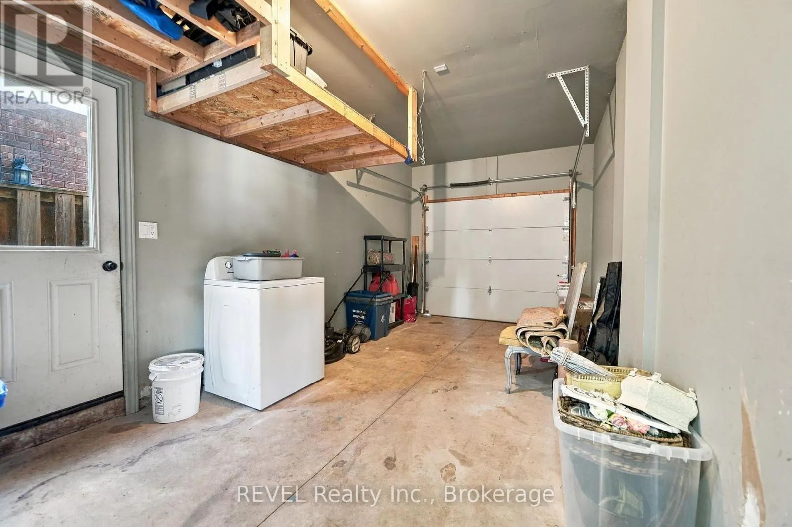 8501 KELSEY CRESCENT