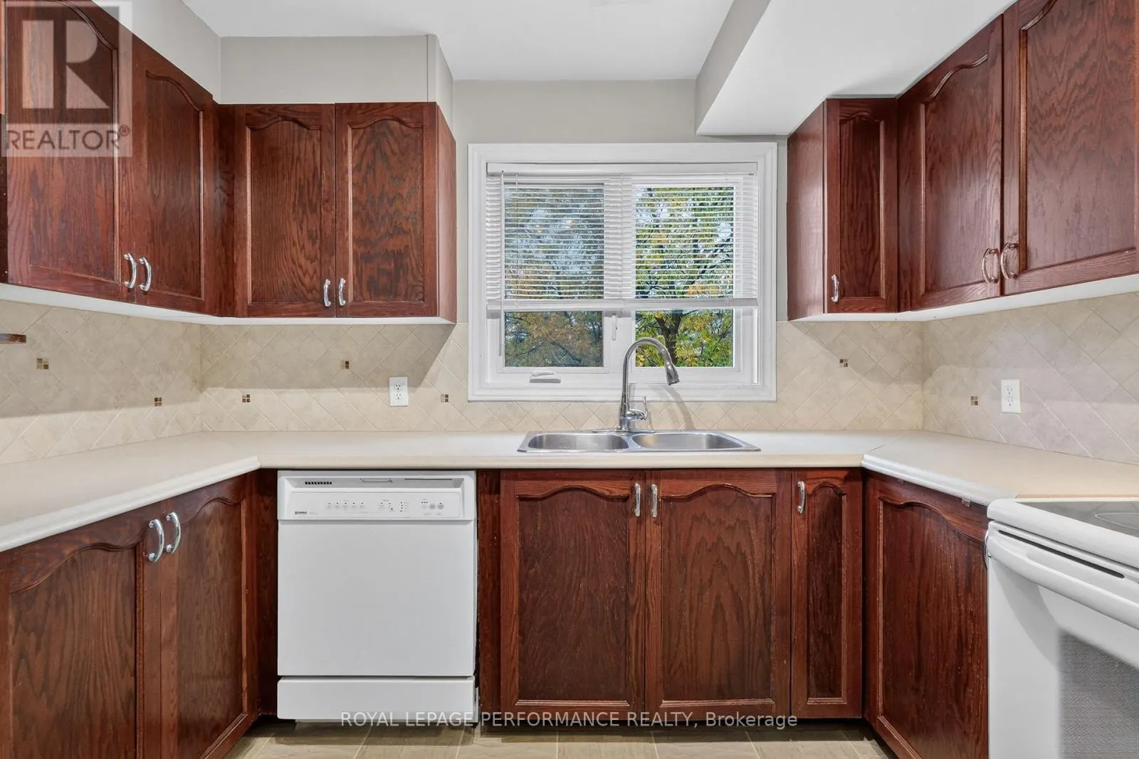 1602 LOCKSLEY LANE