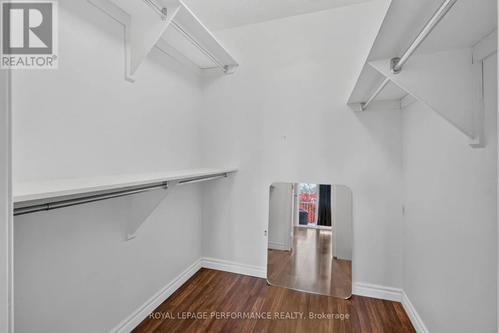 1602 LOCKSLEY LANE