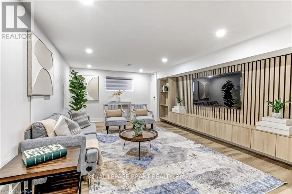 22 KENSINGTON AVENUE