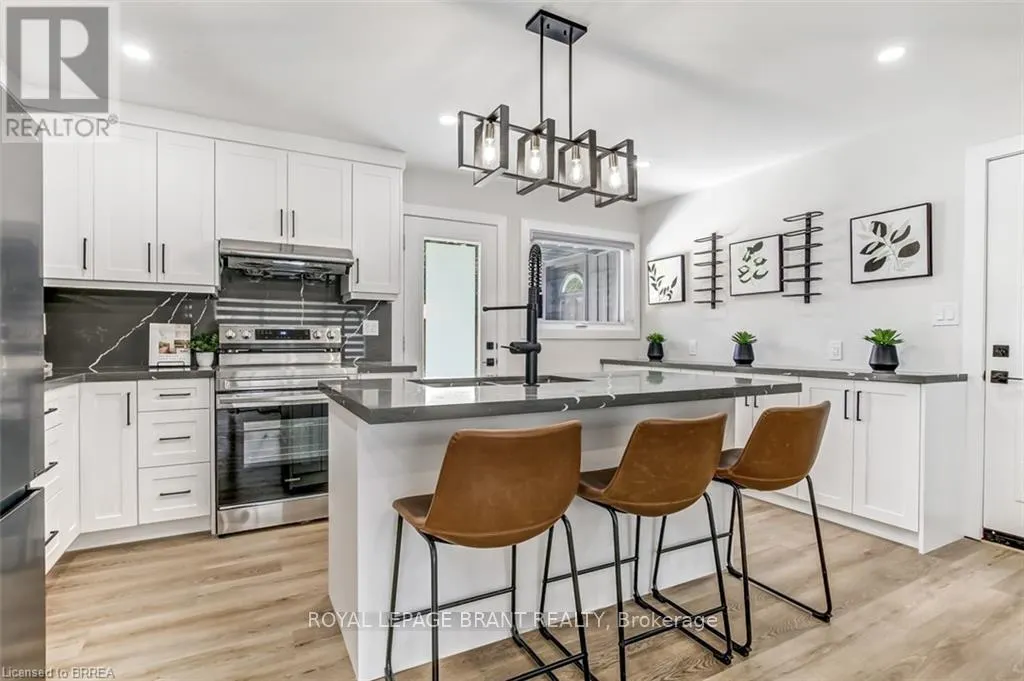 22 KENSINGTON AVENUE