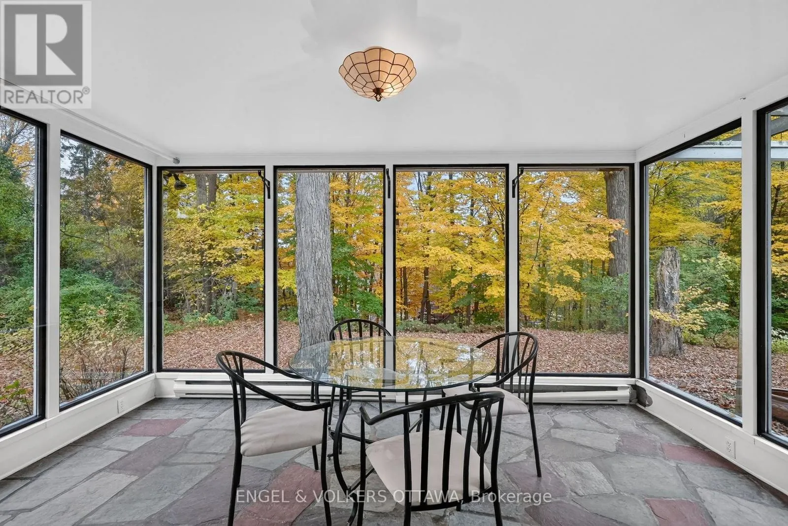 185 LAKEWAY DRIVE