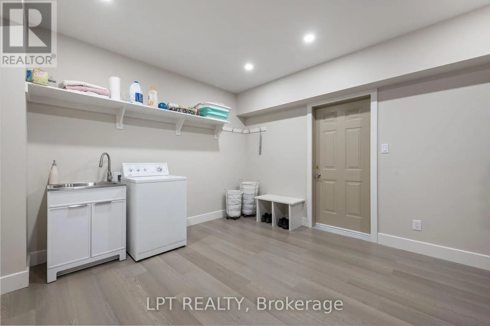 431 LOCKMASTER CRESCENT