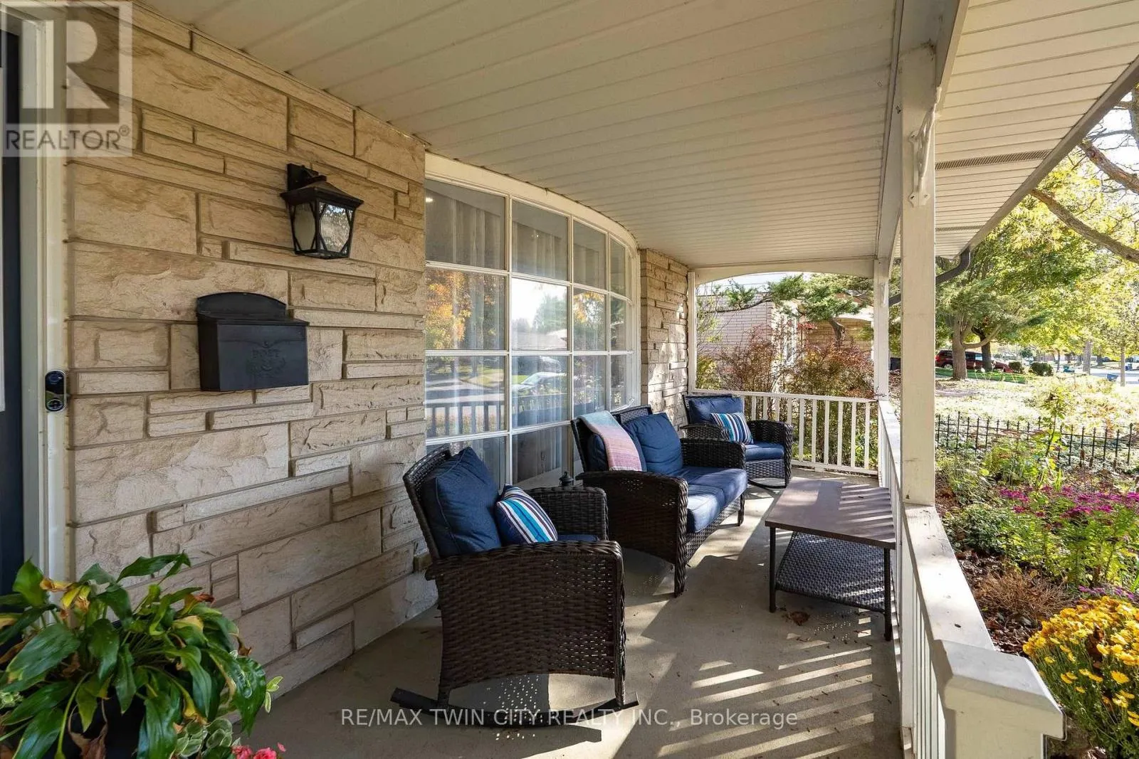 47 EASTWOOD DRIVE