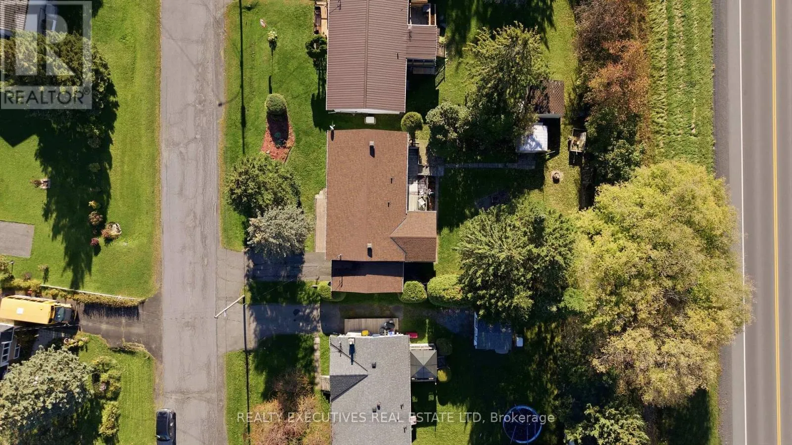 46 THOMPSON ROAD