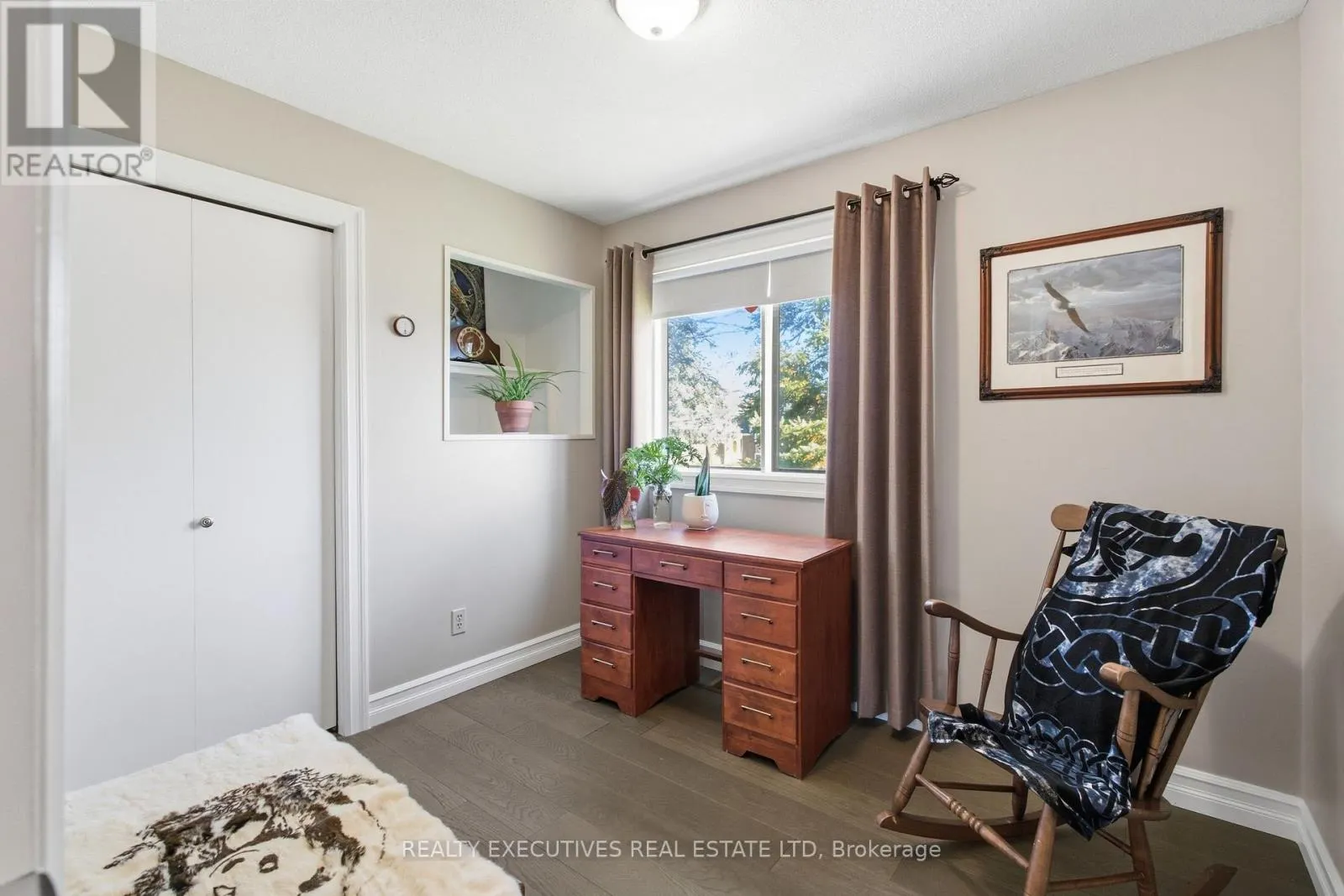 46 THOMPSON ROAD