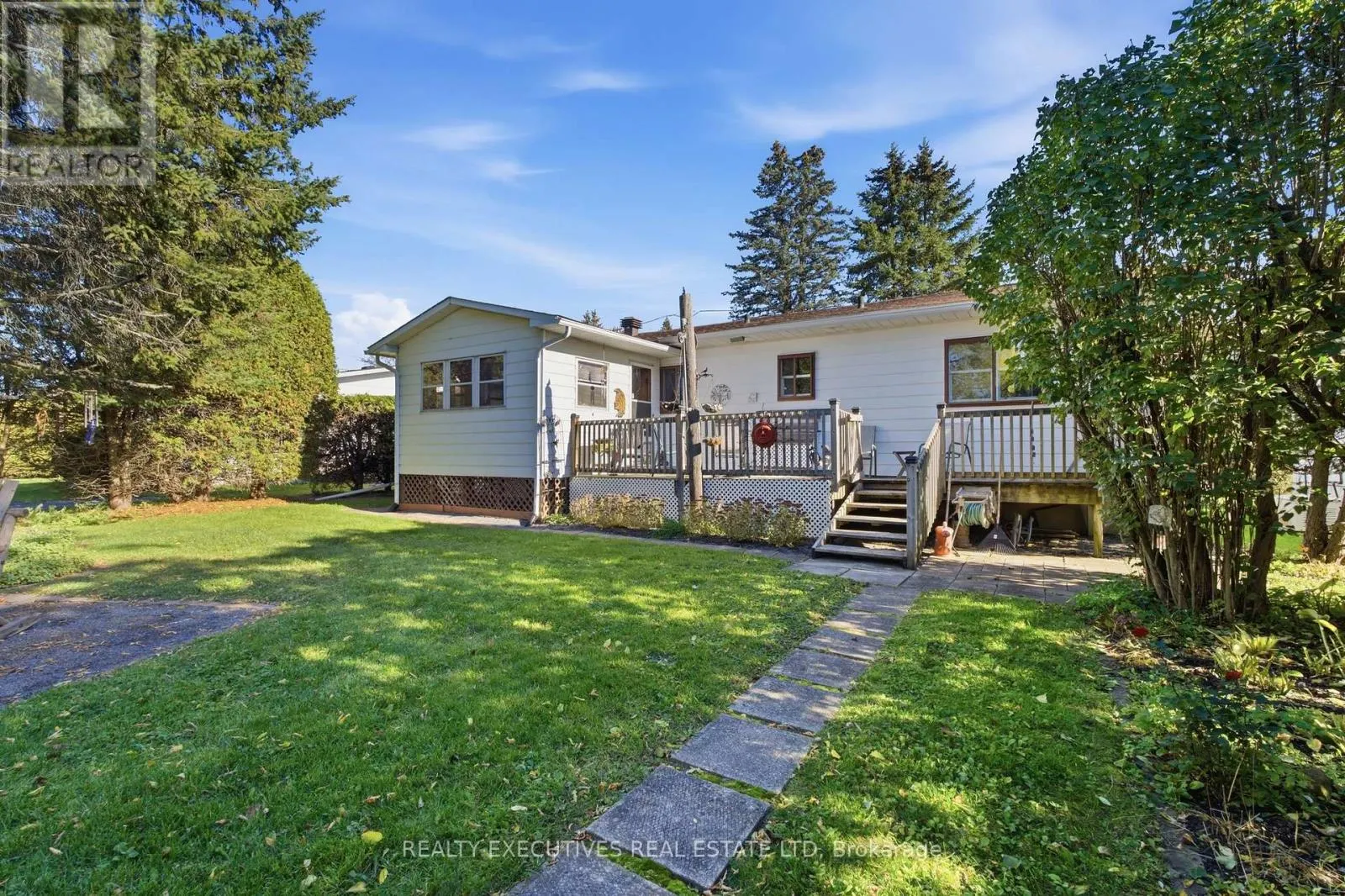 46 THOMPSON ROAD