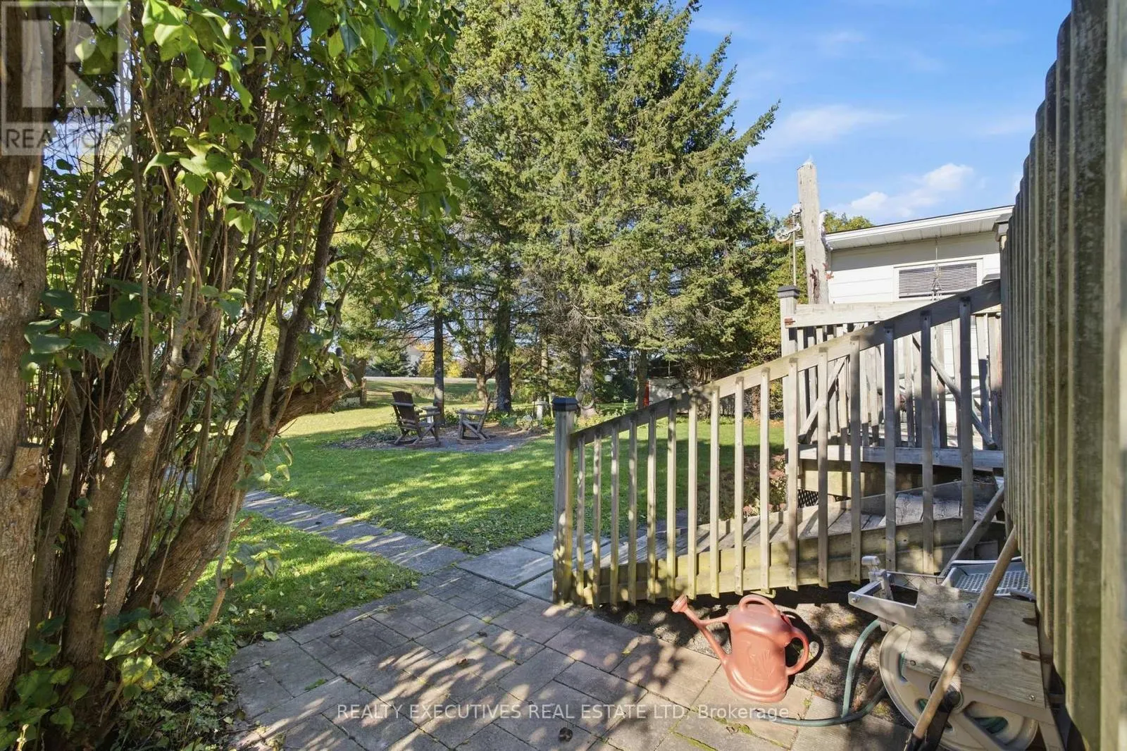 46 THOMPSON ROAD