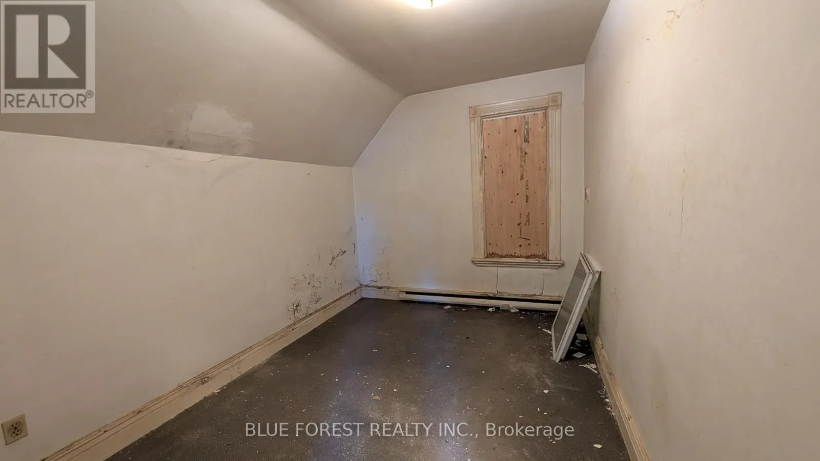 878 TRAFALGAR STREET