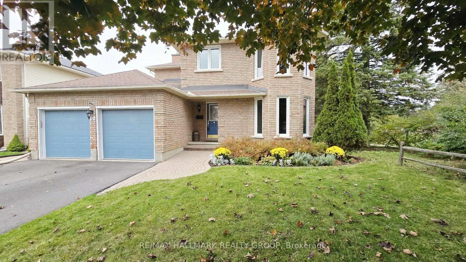 40 HUNTSMAN CRESCENT