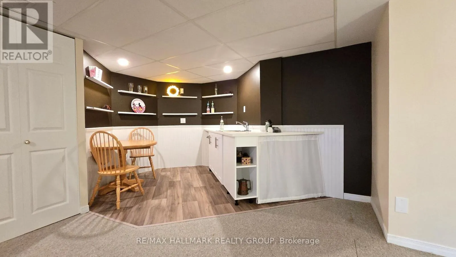 40 HUNTSMAN CRESCENT
