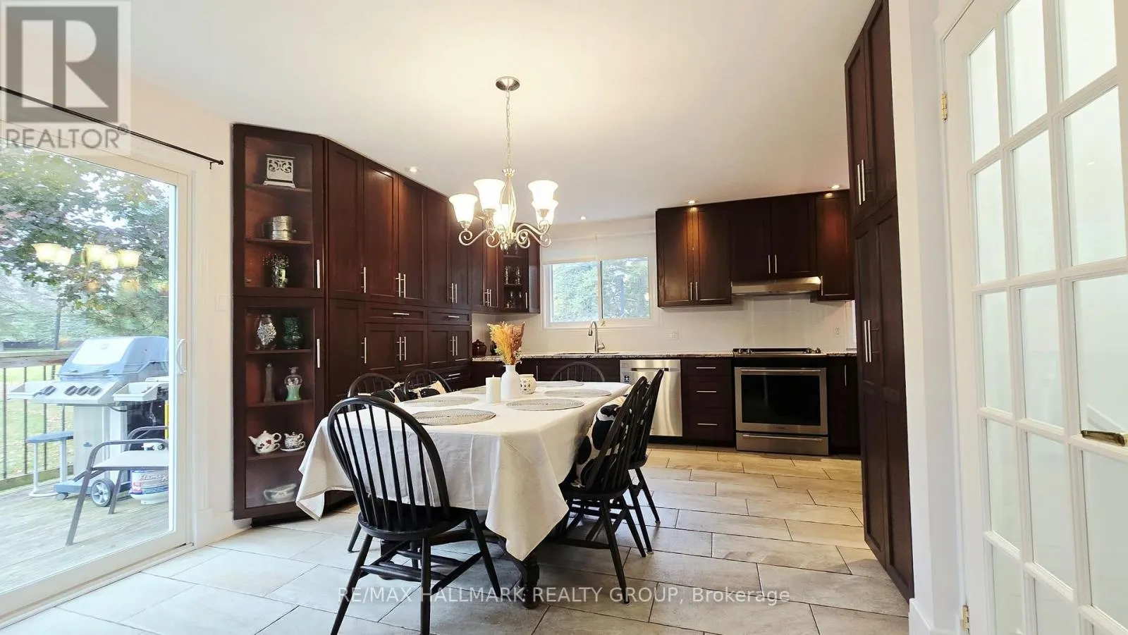 40 HUNTSMAN CRESCENT