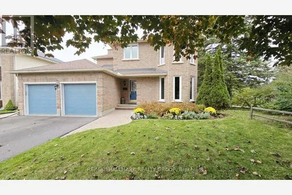 40 HUNTSMAN CRESCENT