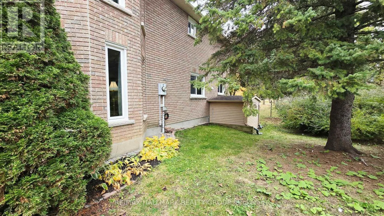 40 HUNTSMAN CRESCENT