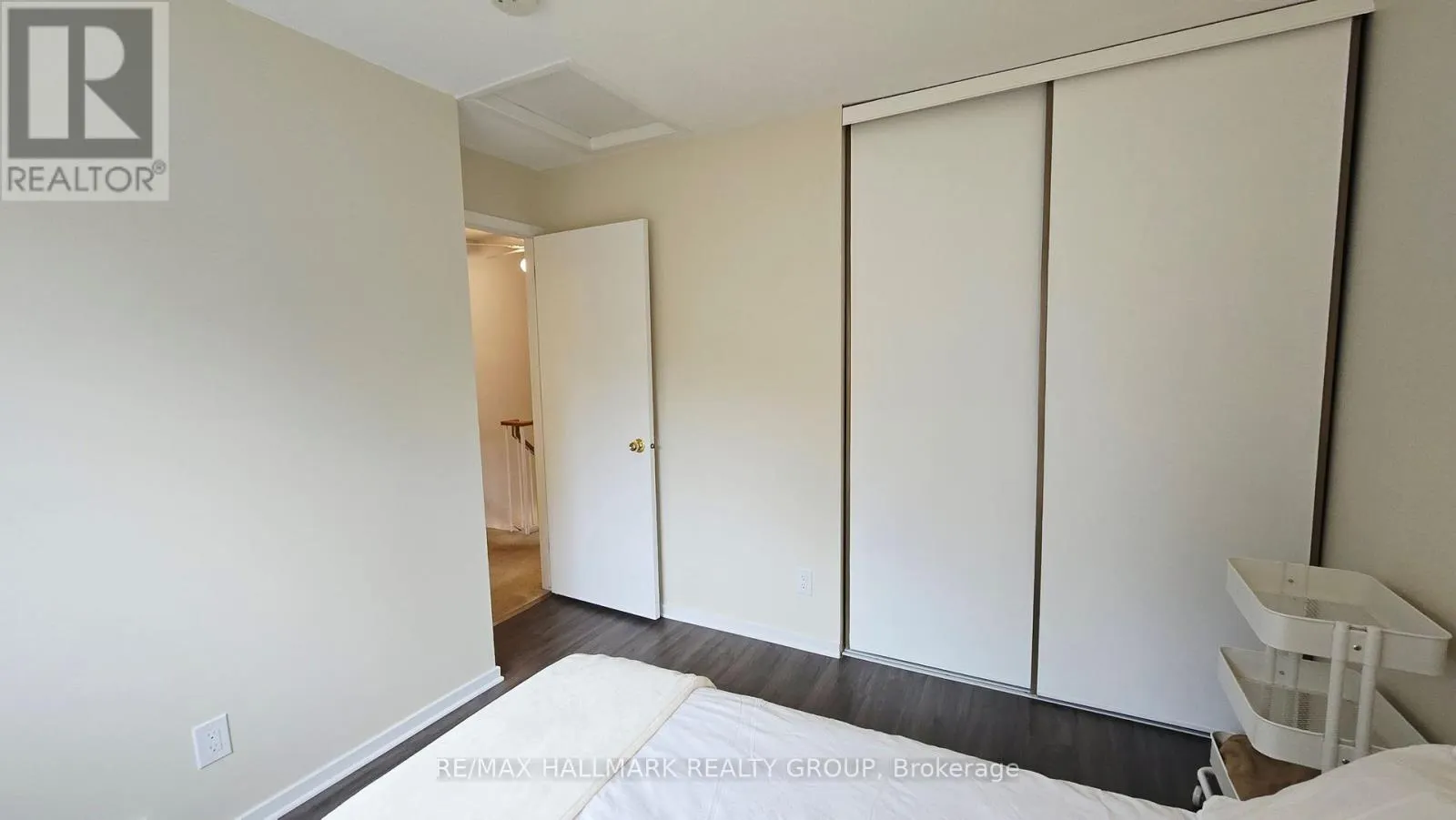 40 HUNTSMAN CRESCENT