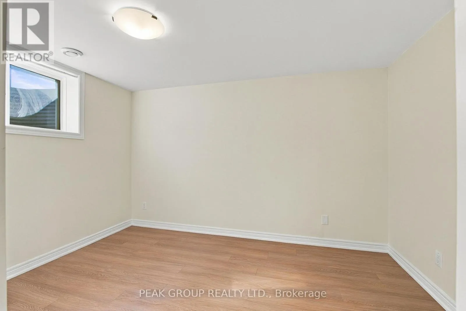 2 - 21 BARKER PARKWAY #2