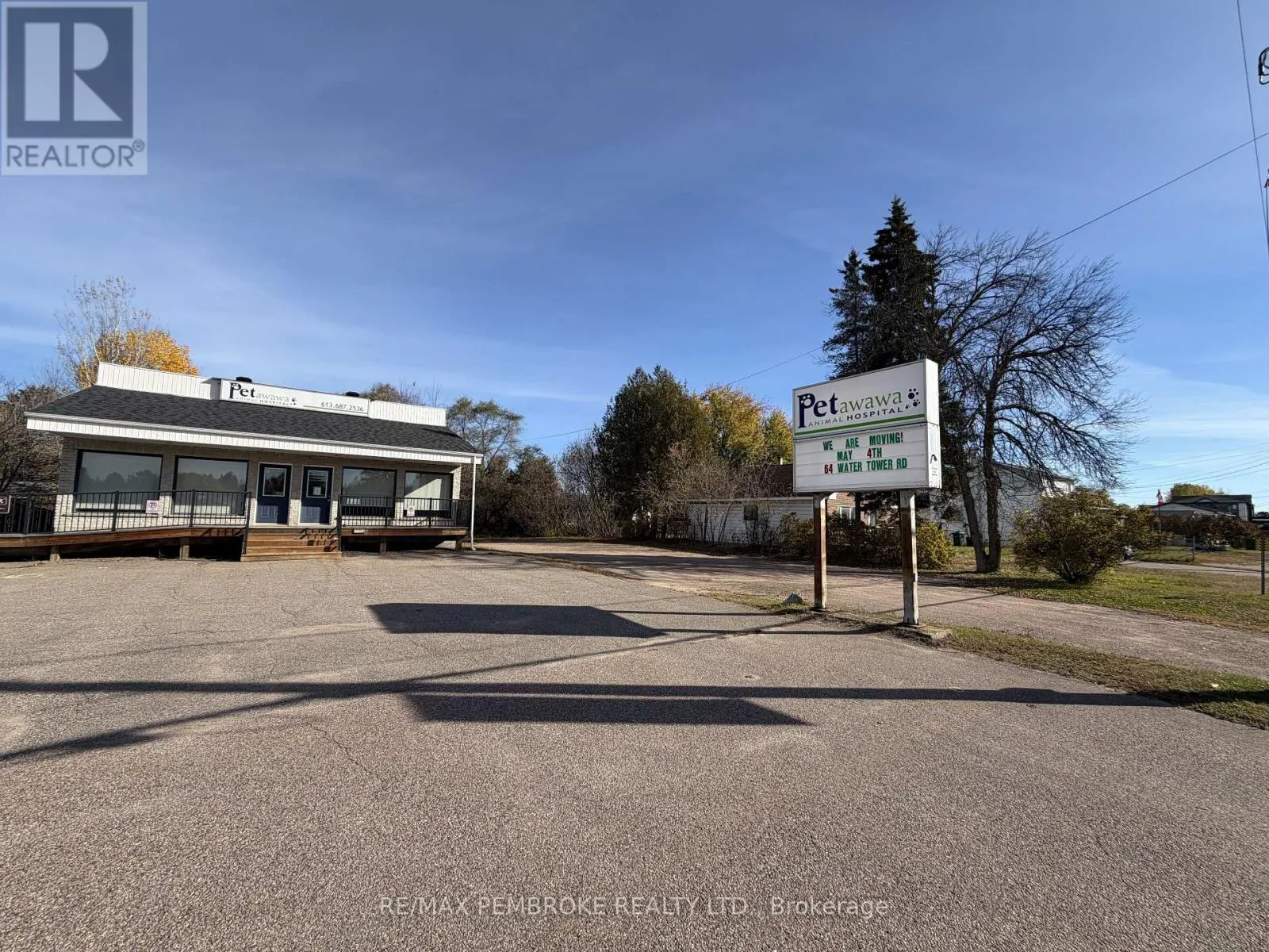 3261 PETAWAWA BOULEVARD
