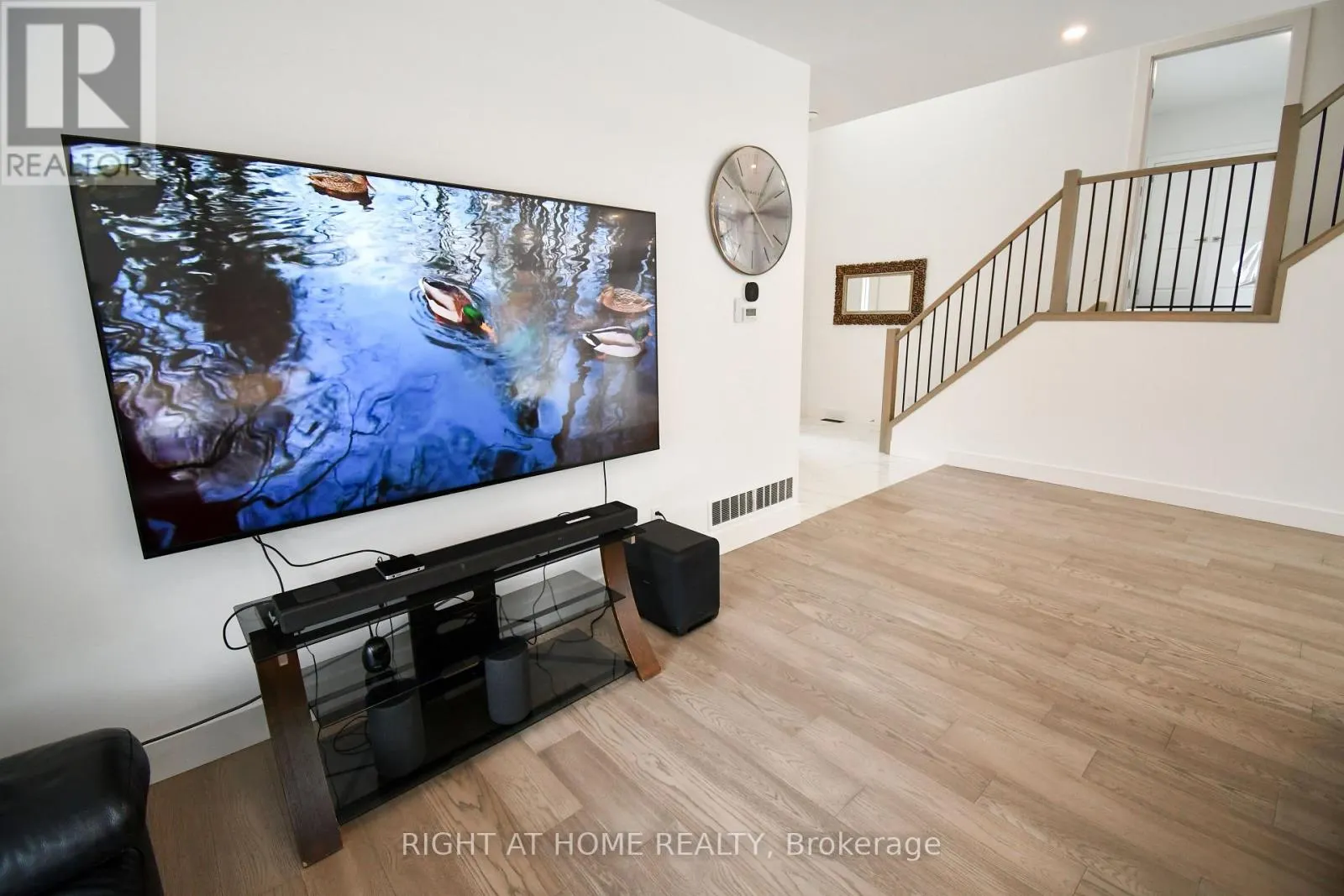 2705 ORIOLE DRIVE