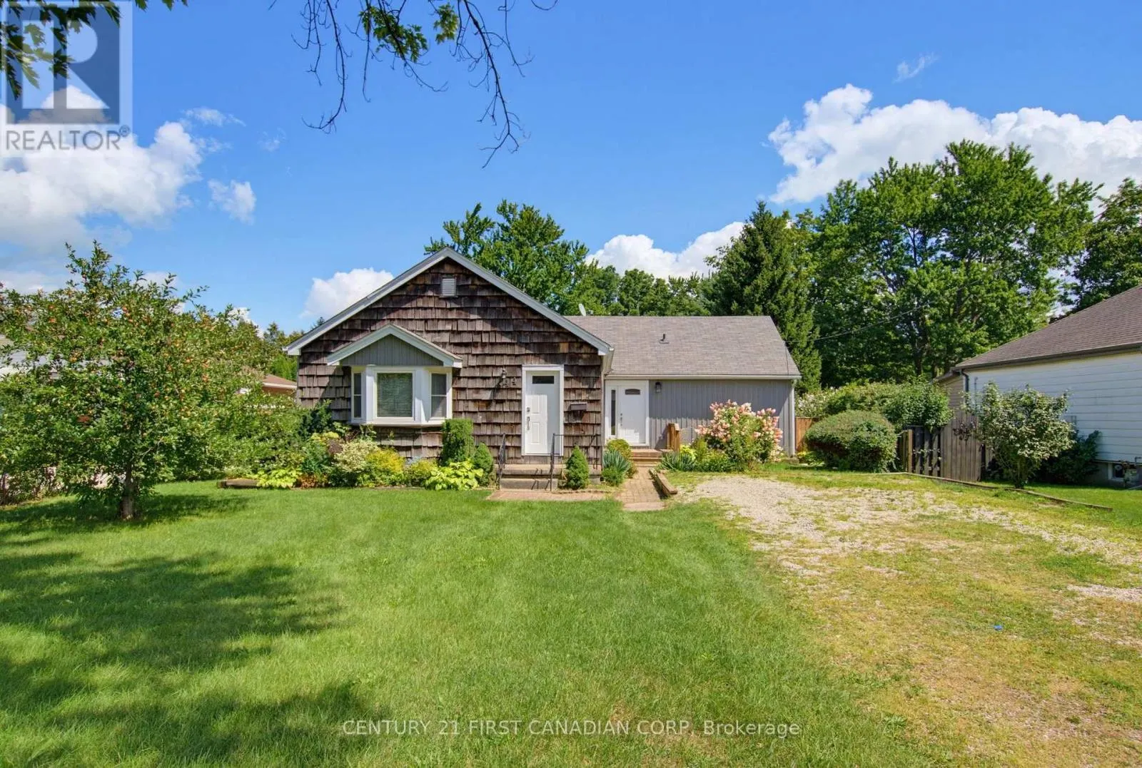 444 FOREST LAWN AVENUE