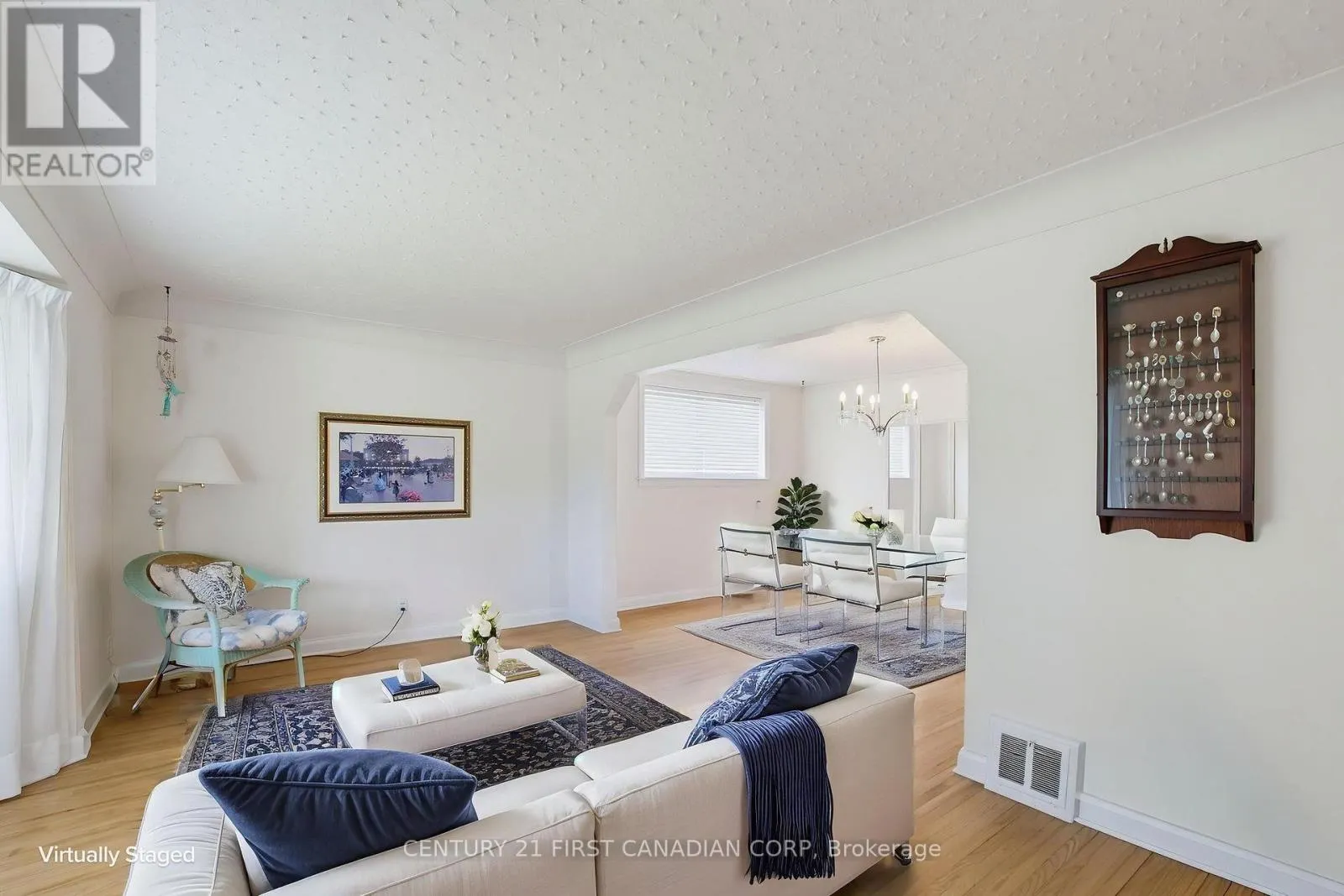 444 FOREST LAWN AVENUE