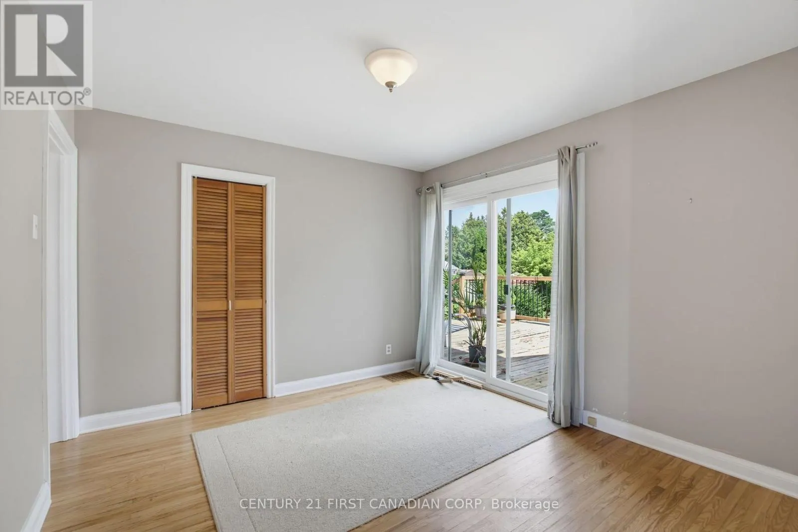 444 FOREST LAWN AVENUE