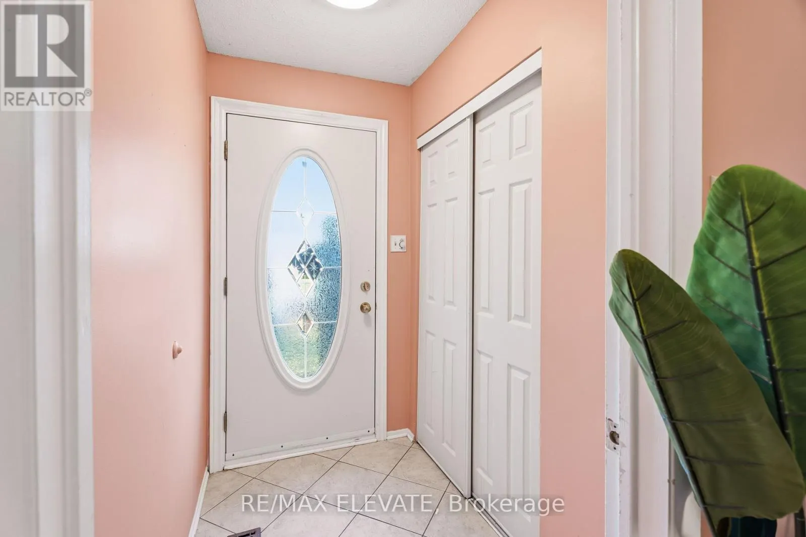 6104 VINEYARD DRIVE