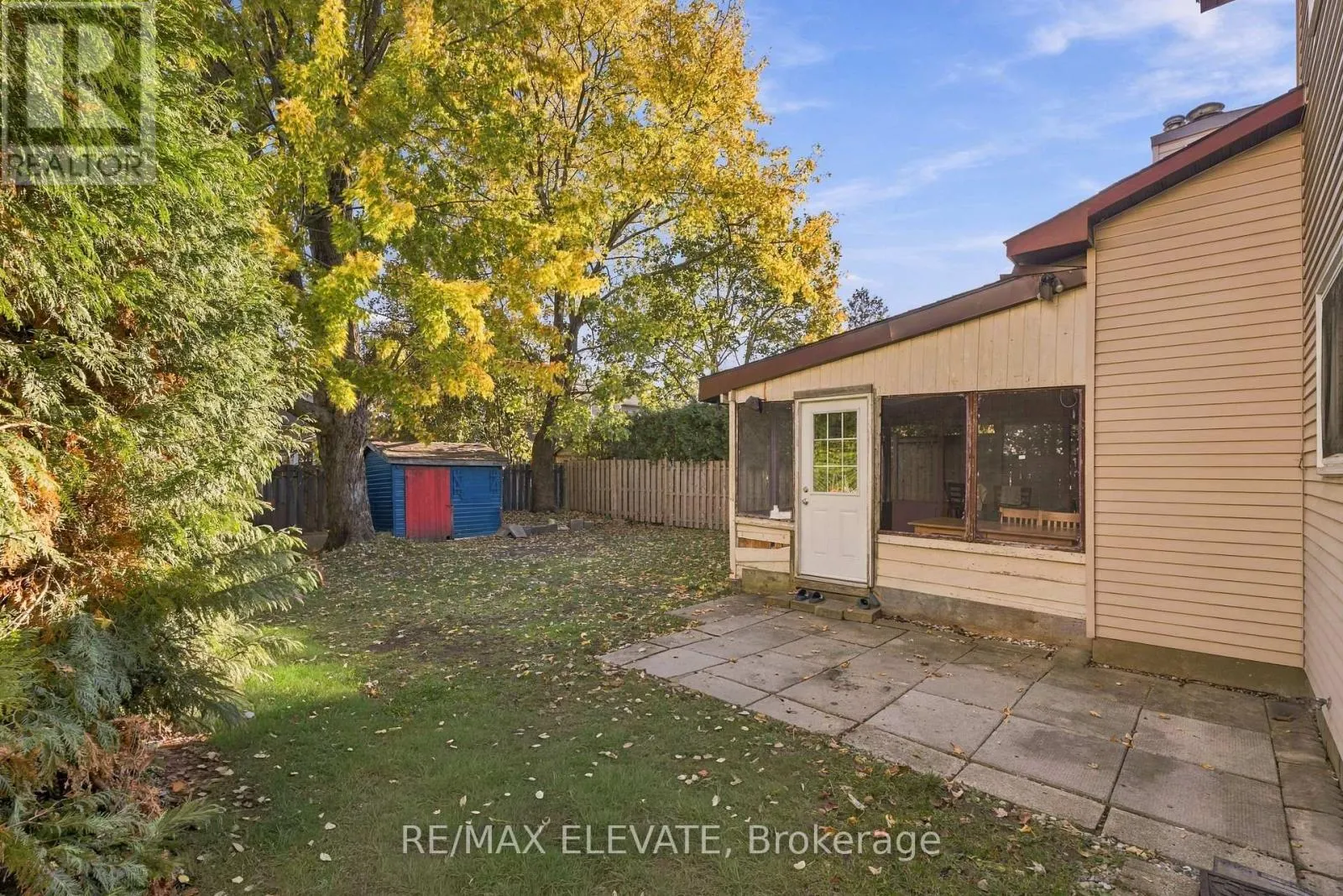 6104 VINEYARD DRIVE