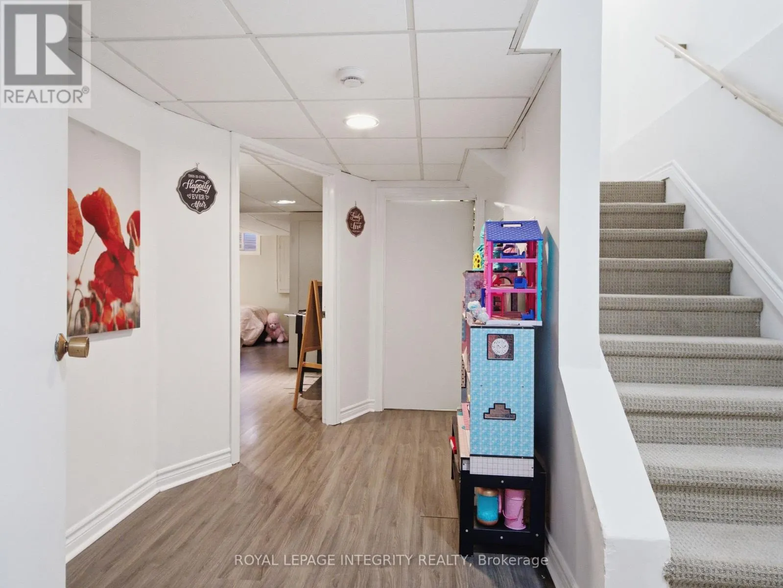 1 GINGRAS COURT