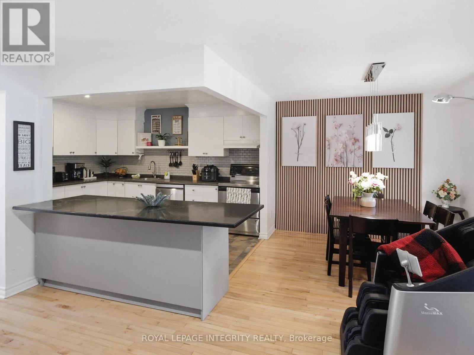 1 GINGRAS COURT