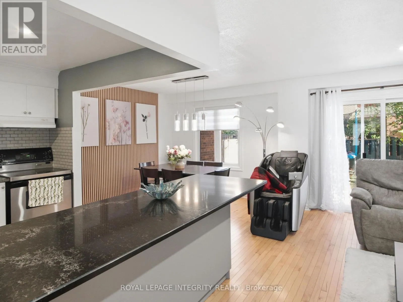 1 GINGRAS COURT