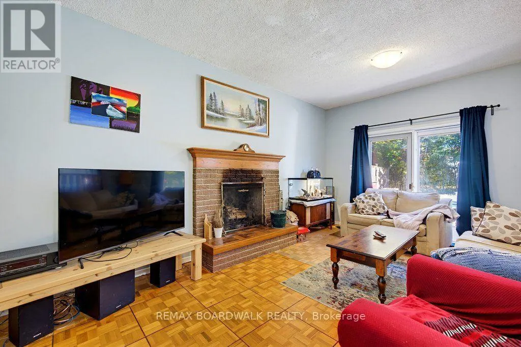 29 SOUTHPARK DRIVE