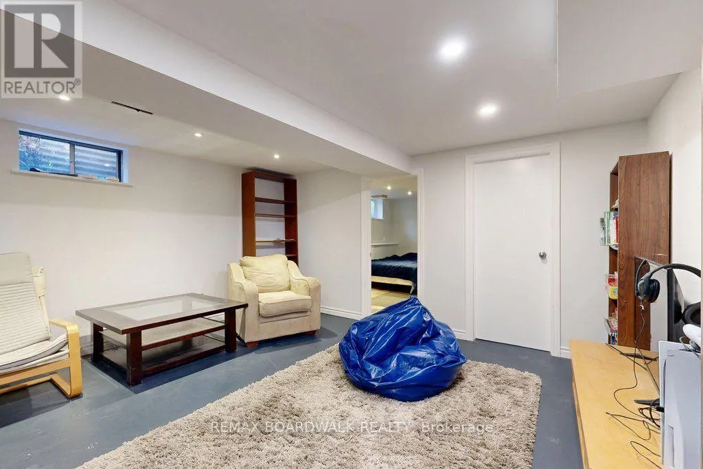 29 SOUTHPARK DRIVE