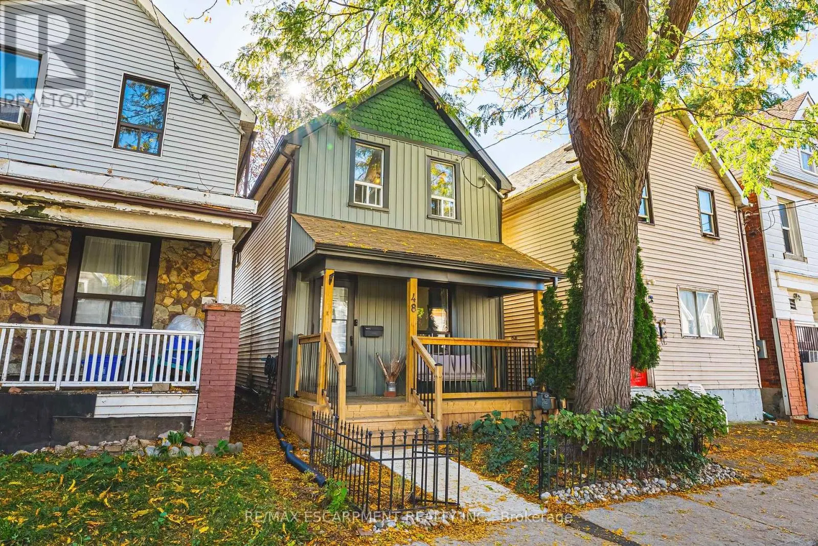 48 FRANCIS STREET