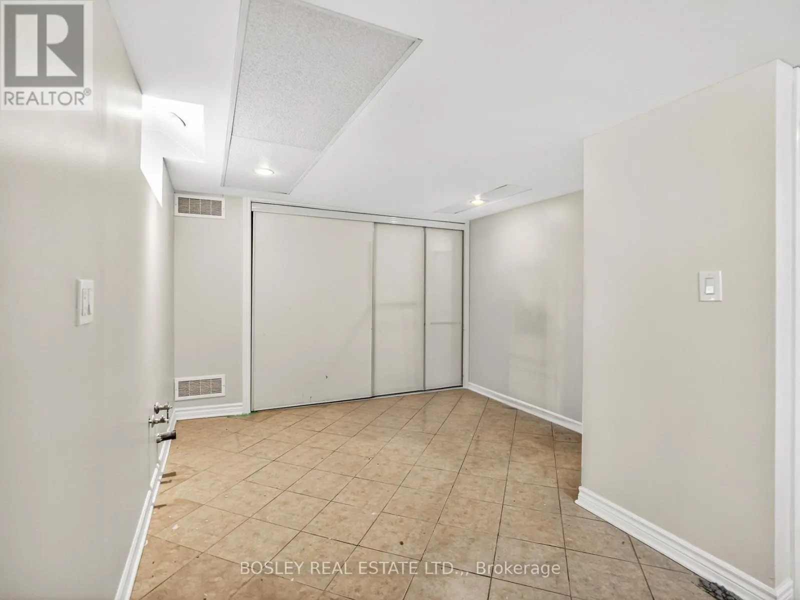 8 PEARCE AVENUE