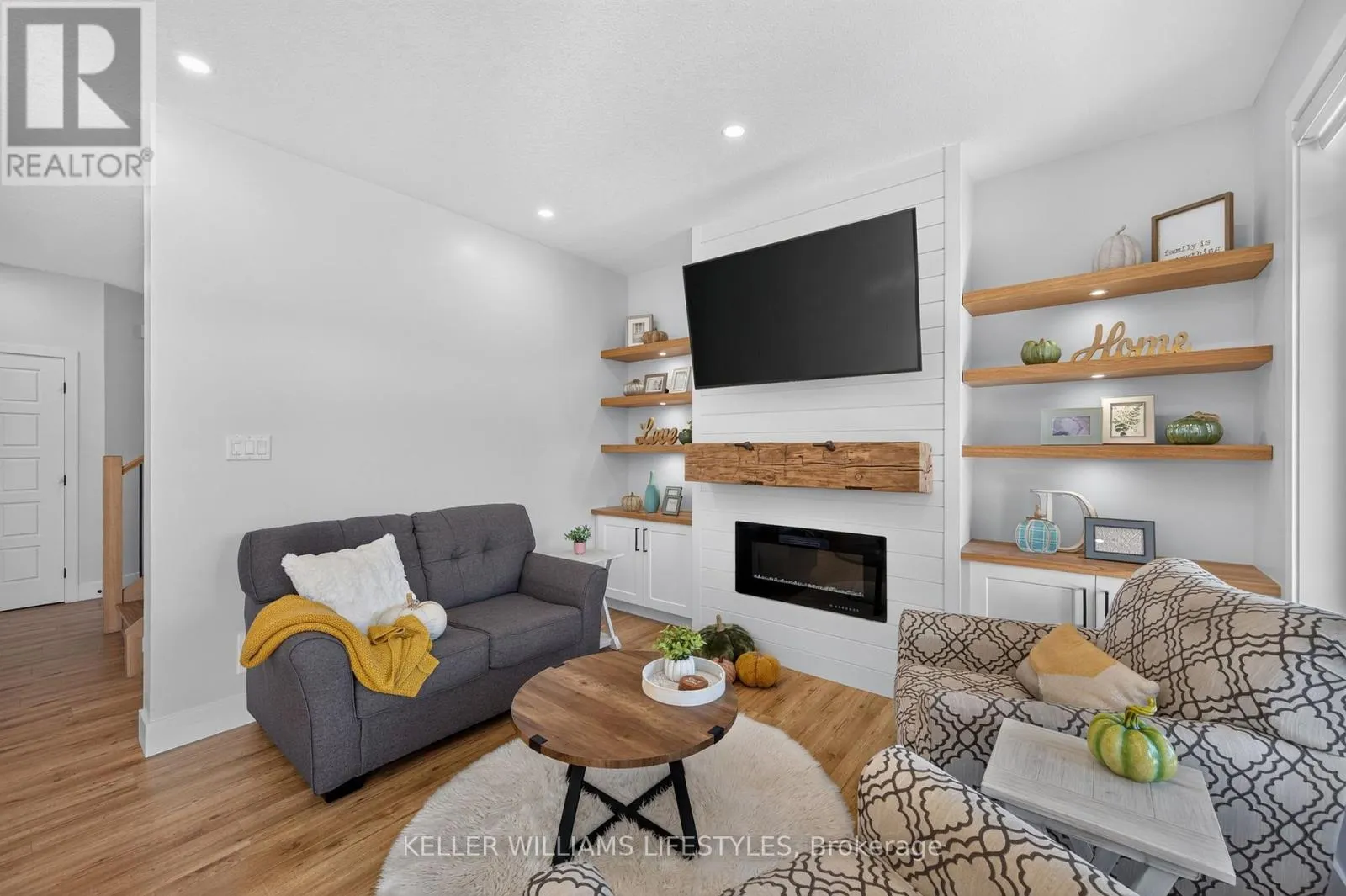 1699 CHELTON COURT