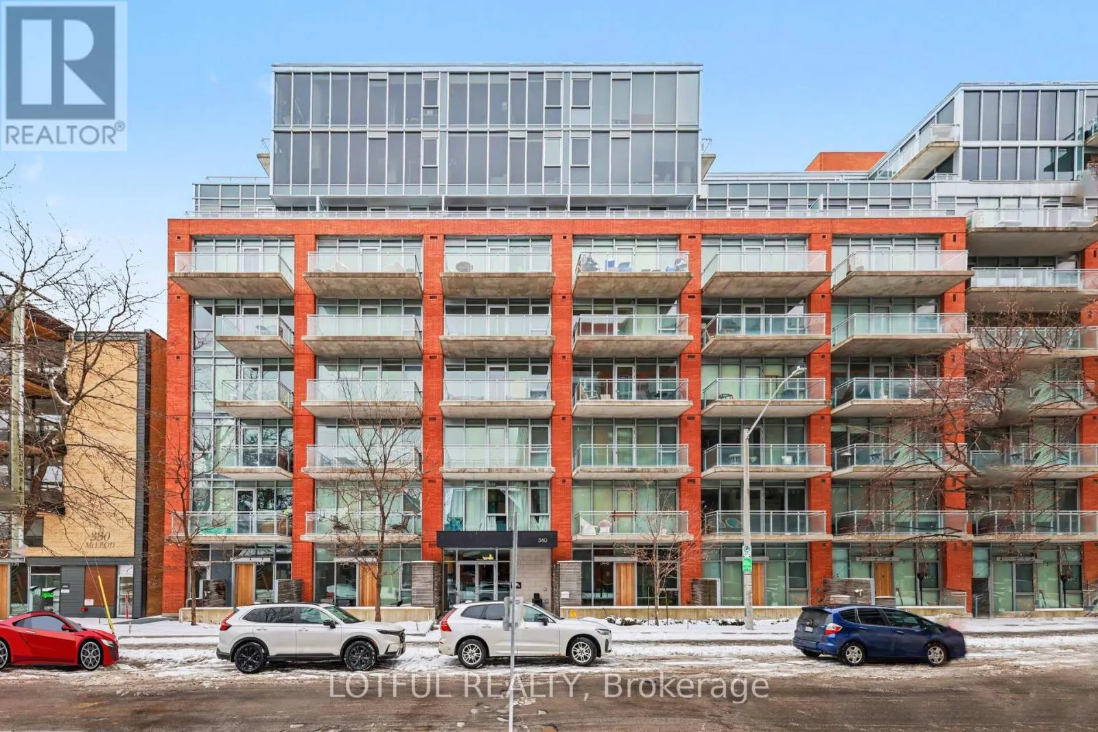 544 - 340 MCLEOD STREET